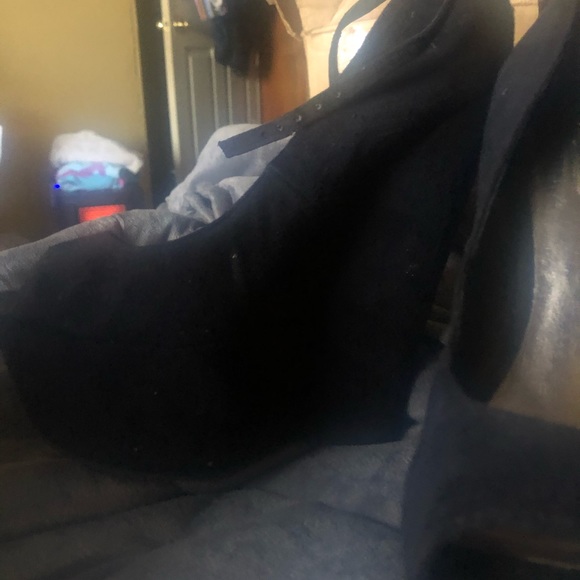 Sold - Picture 3 of 3